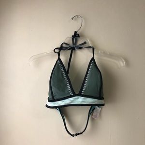 🆕 SUMMER BLOWOUT - Xhilaration Bikini Top